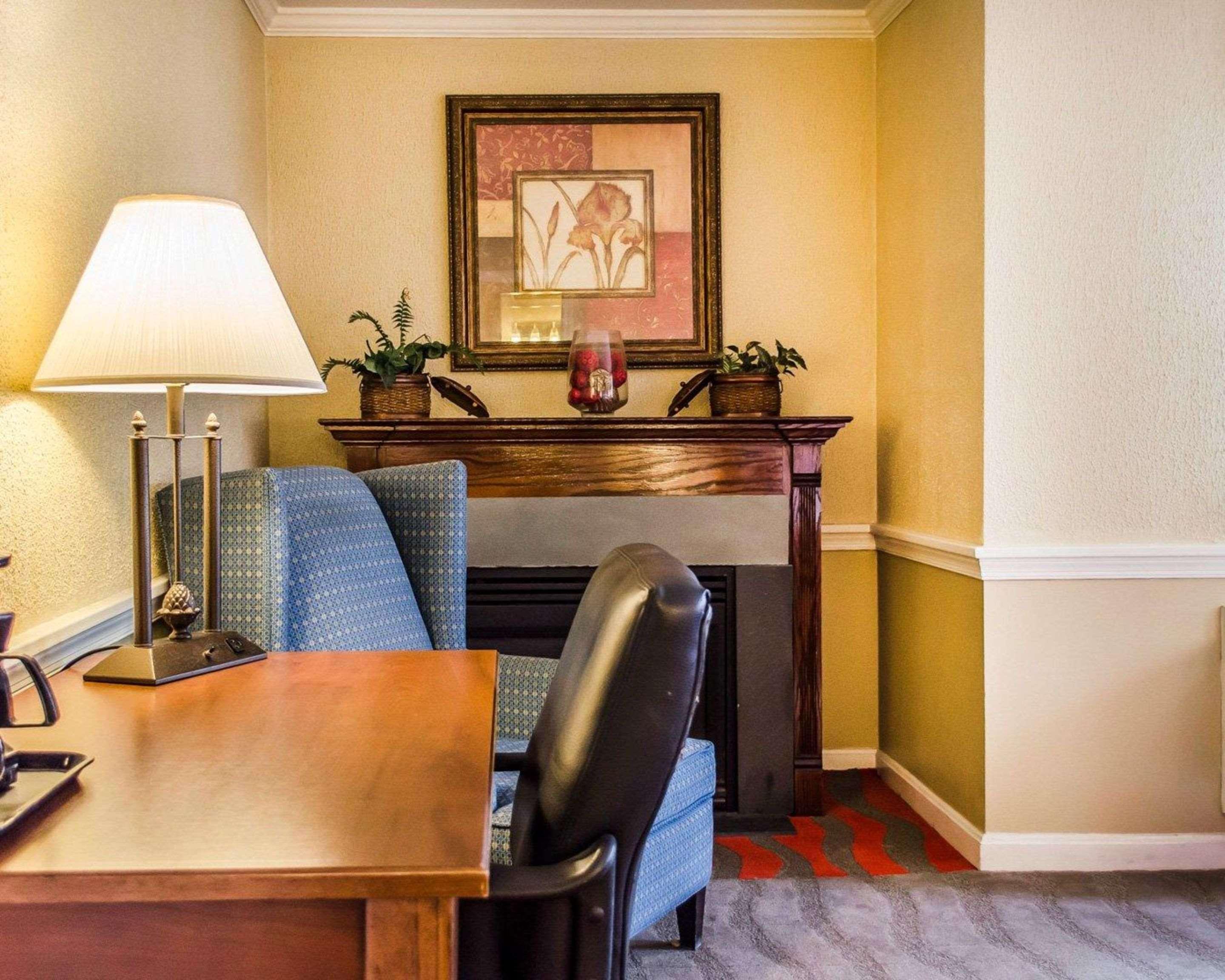 Inn Clarion - Lancaster 3*