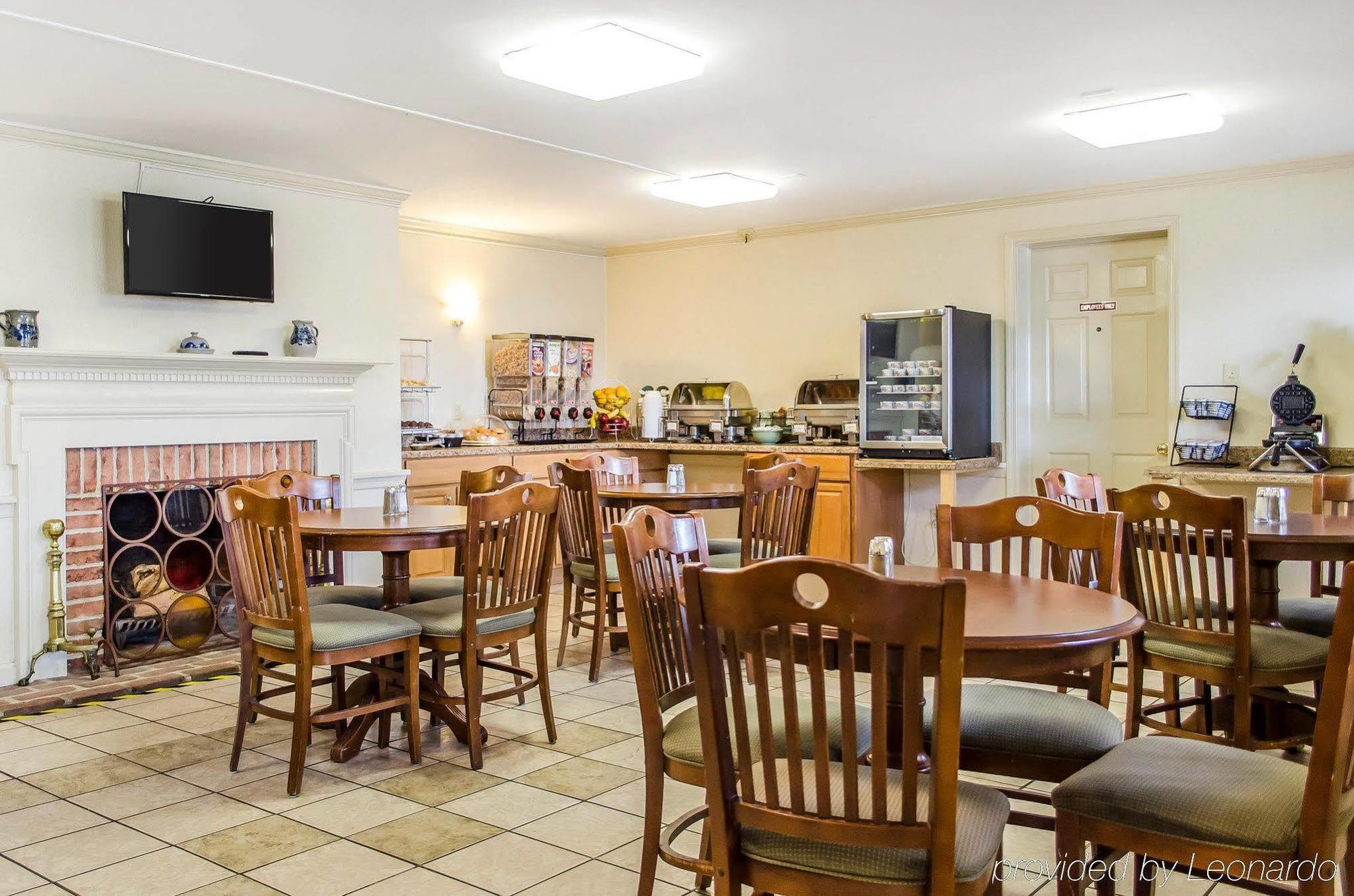 Inn Clarion - Lancaster 3*
