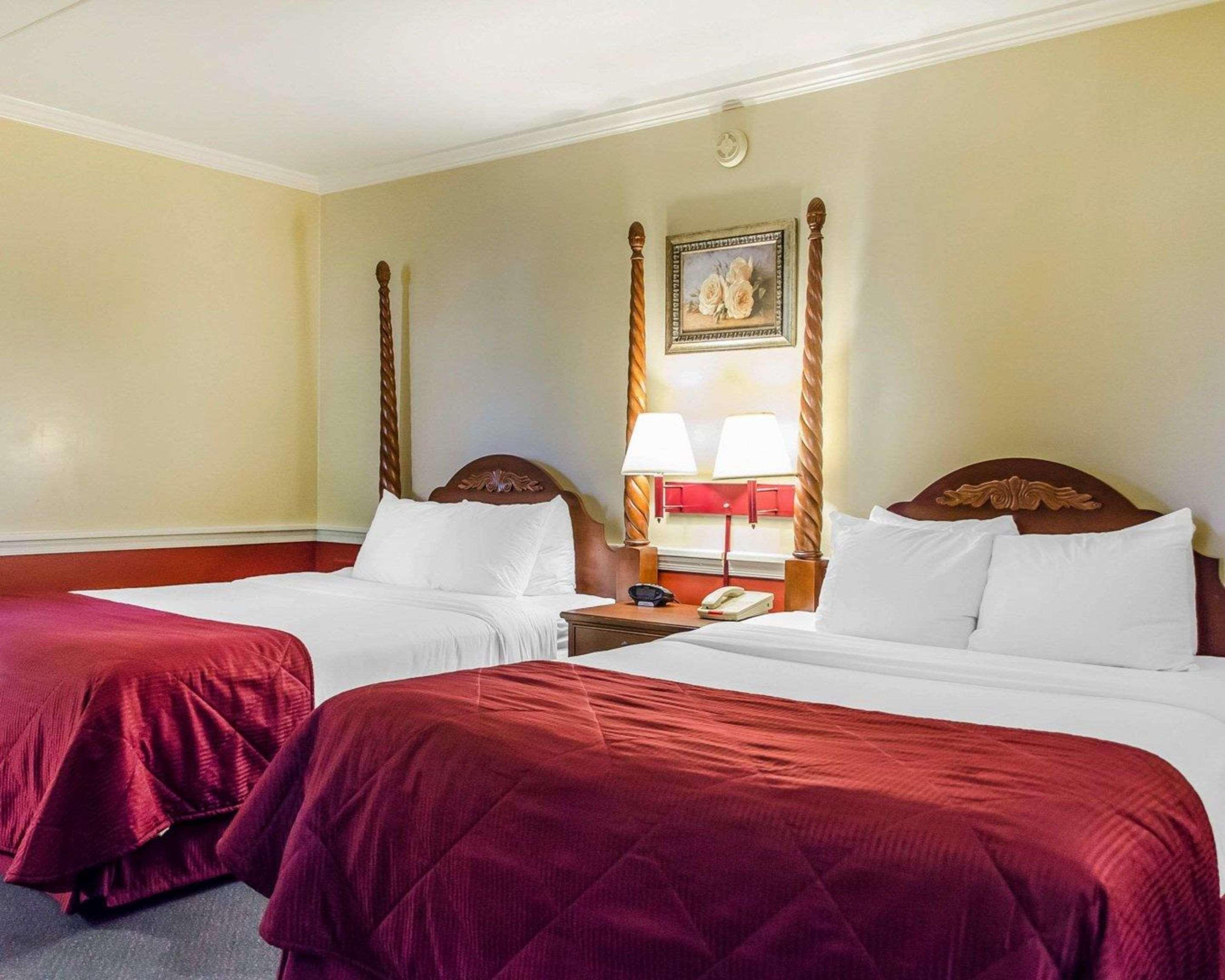 Clarion - Lancaster Inn Strasburg